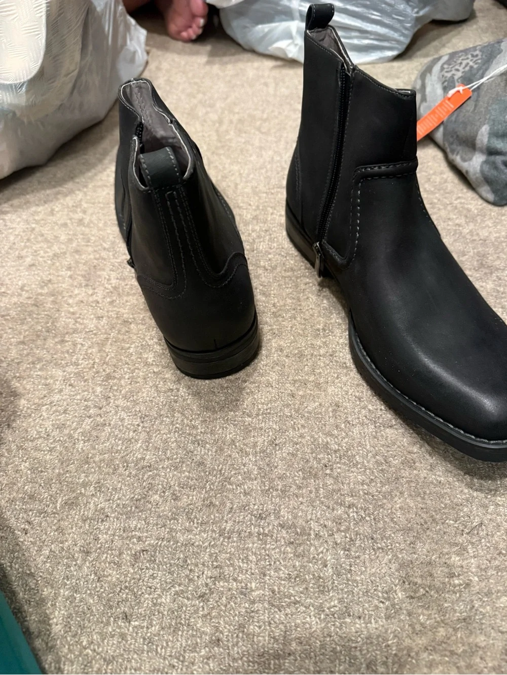 Madden minimal black